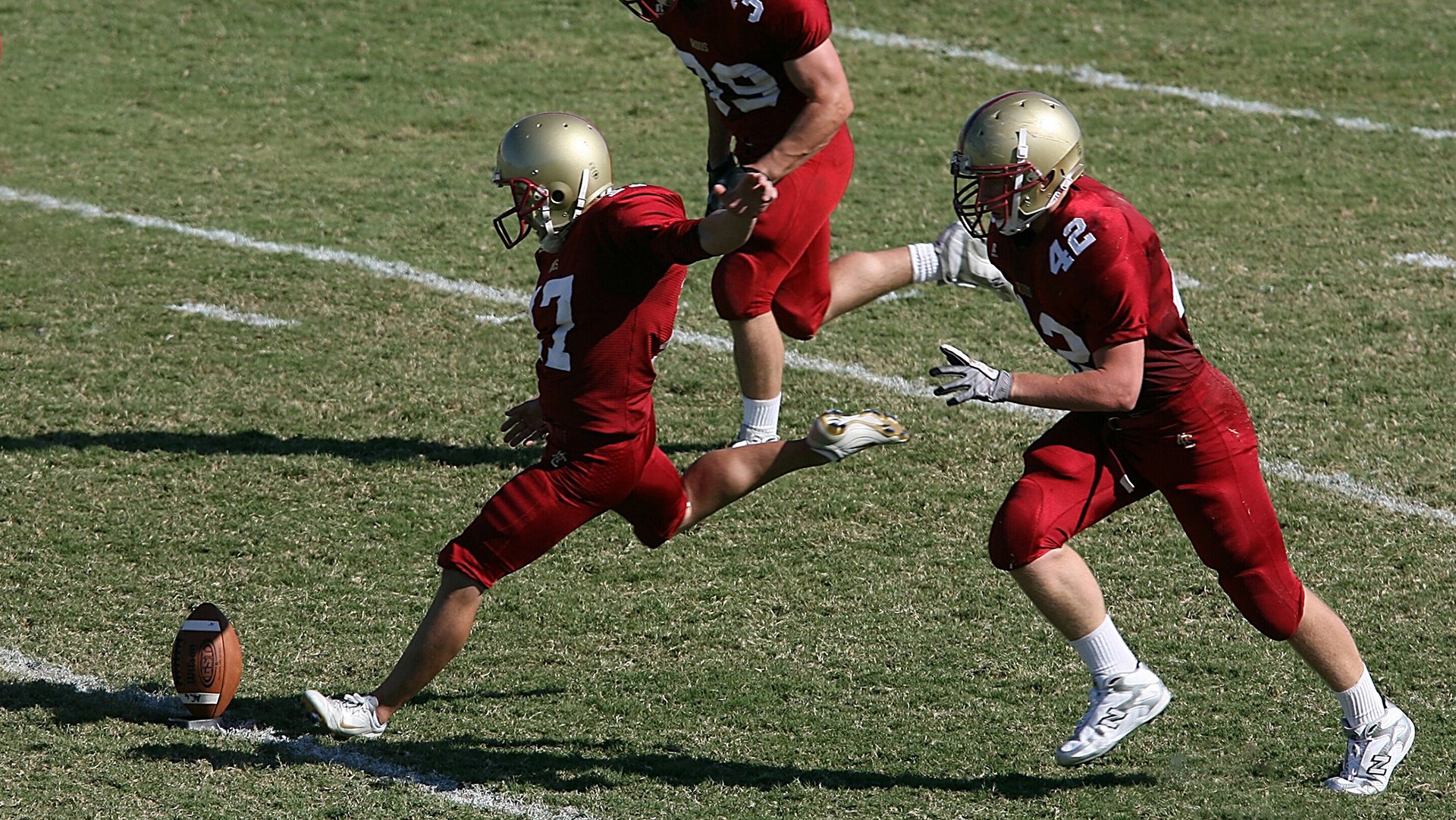 ky体育官网-哲莱助球队进攻第一，亚特兰大前锋密布高潮，亚特兰大足球队主力